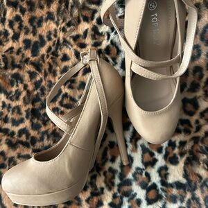 5 1/2 Nude Heels